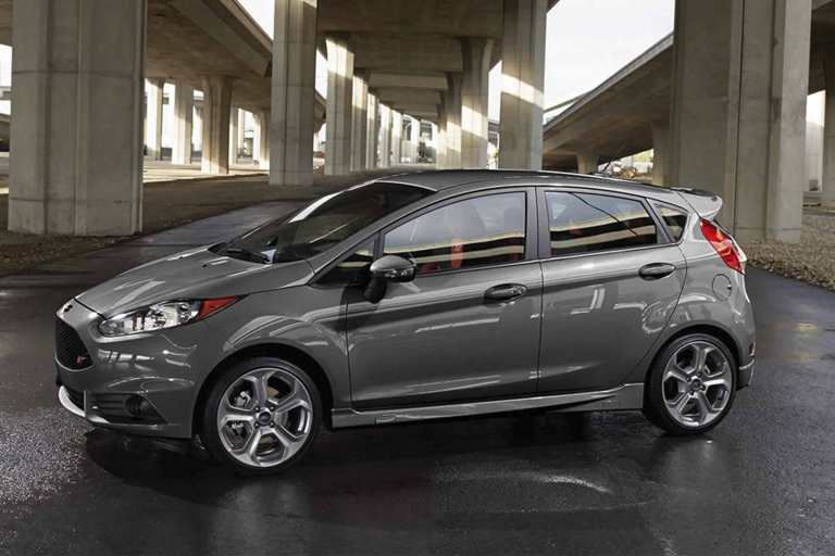 Độ Pô Cho Xe Ford Fiesta
